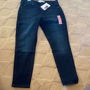 Signature by Levi Strauss Women's Deep Indigo Skinny Jeans